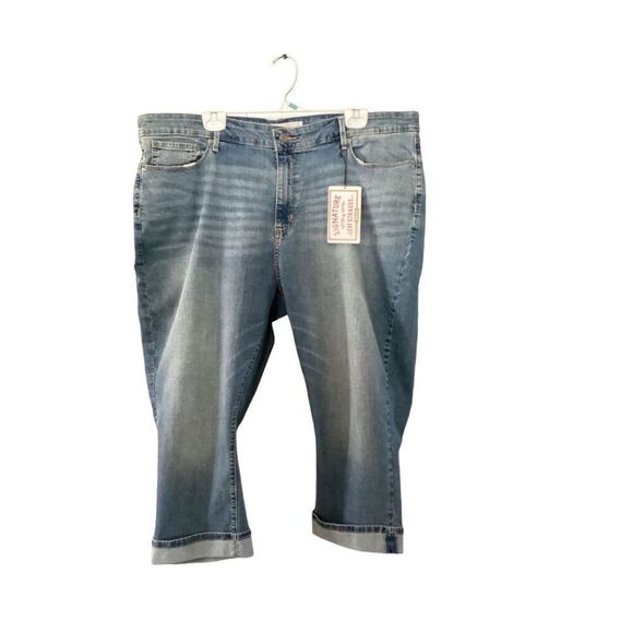 Signature Levi Strauss Mid Rise Capri - Picture 1 of 8
